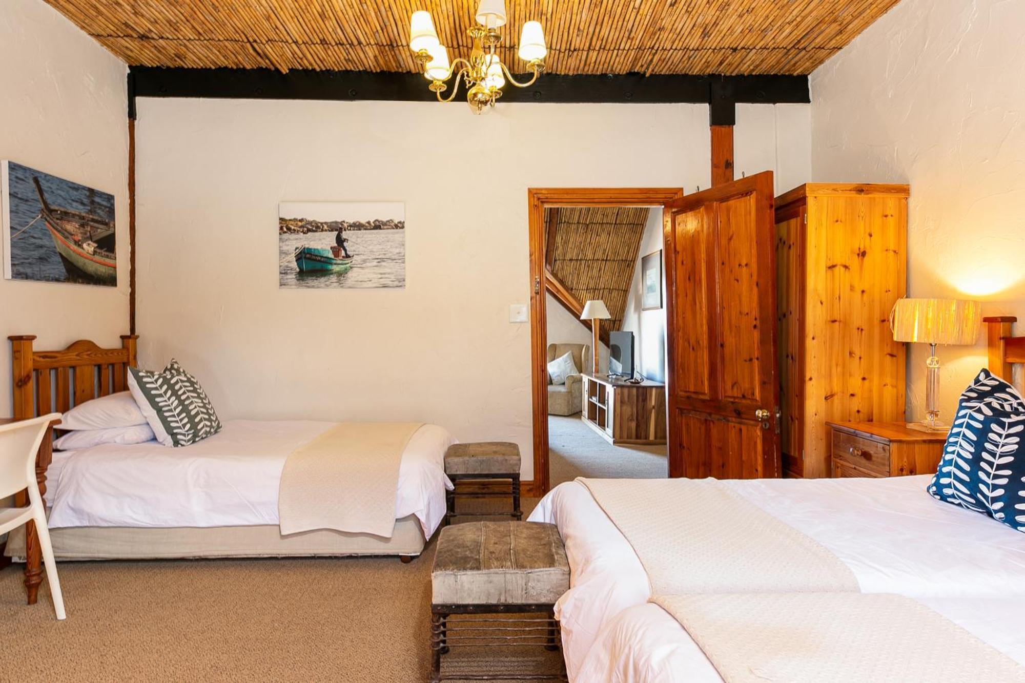 Adventure Pad'S By The Farmhouse Hotel Langebaan Room photo